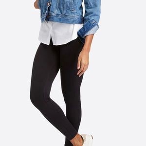 SPANX very black seamless leggings